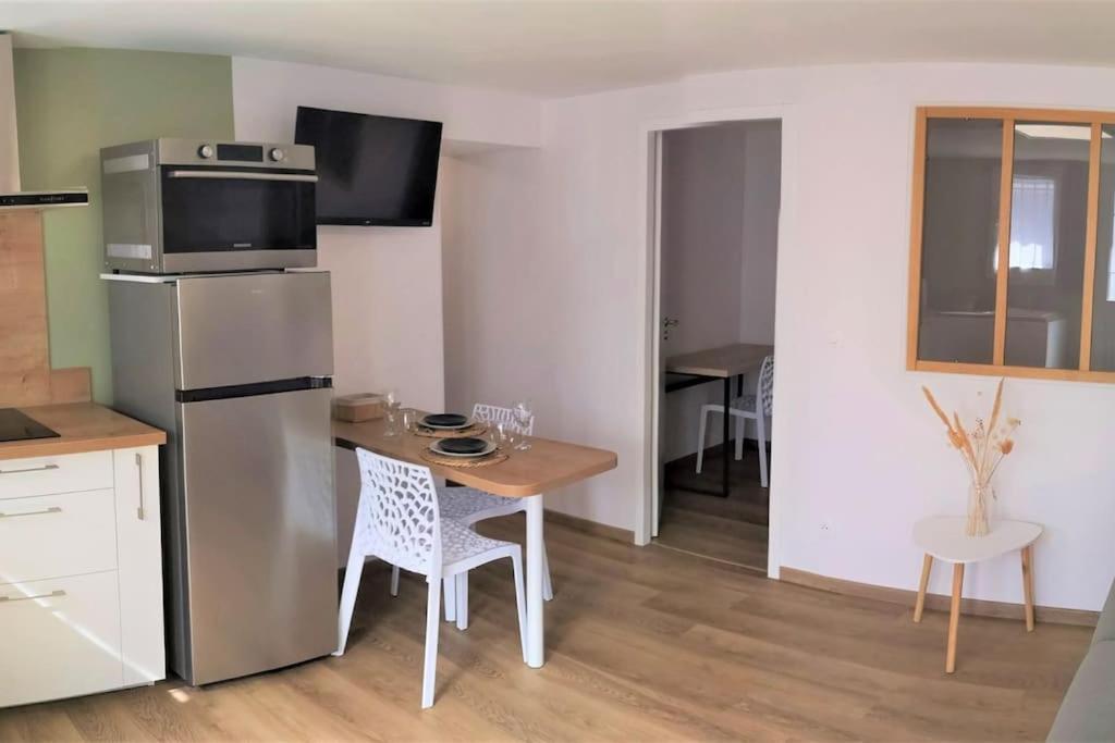 Appartement T1 Bis Proche Marais Avec Garage A Moto à Bourges Extérieur photo